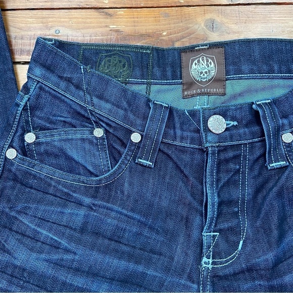 ROCK & Republic dark blue Henlee  jeans with a button fly skull head rock biker - Picture 7 of 15